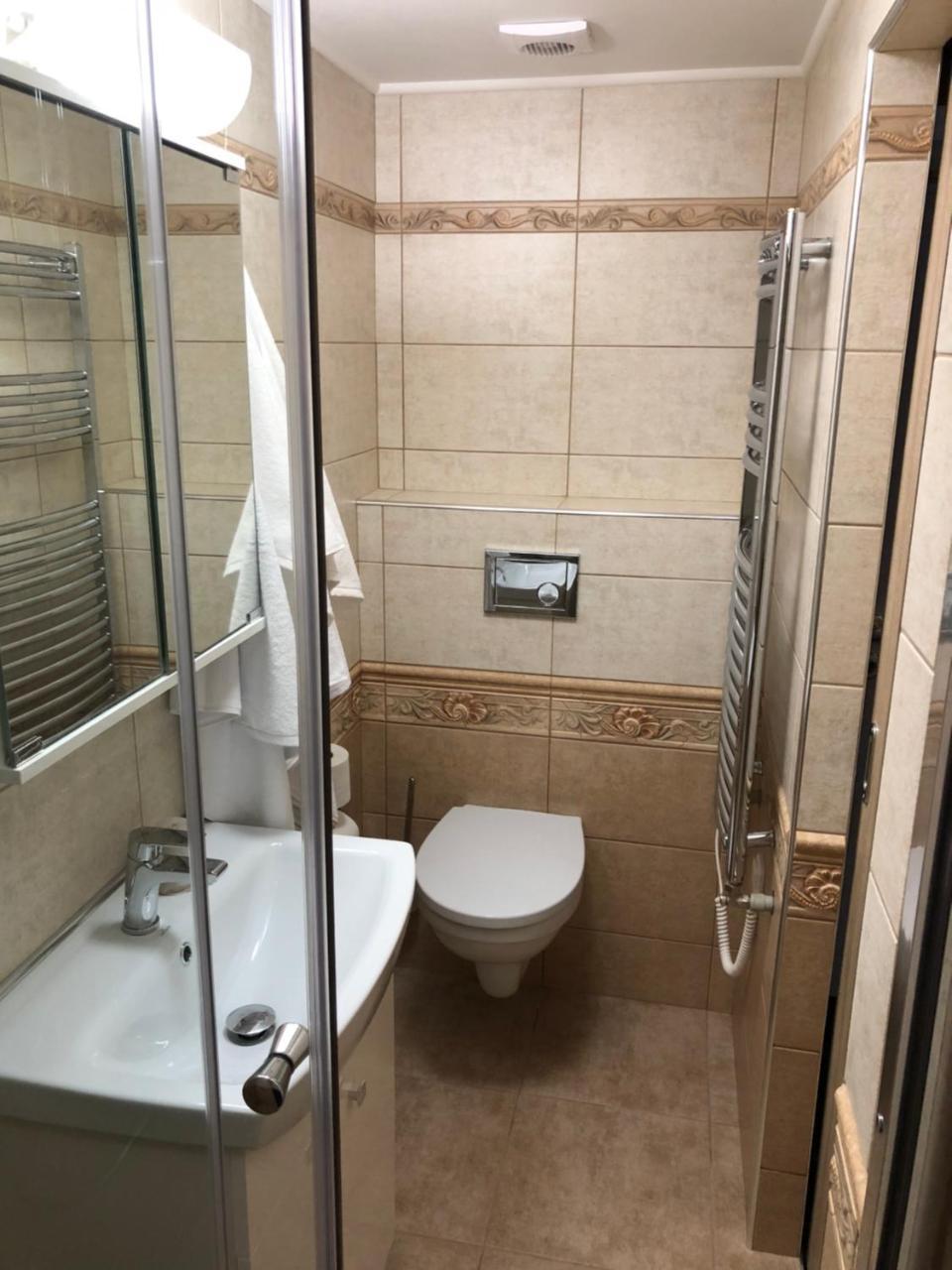 Ferienwohnung Ioannis Karlsbad Exterior foto